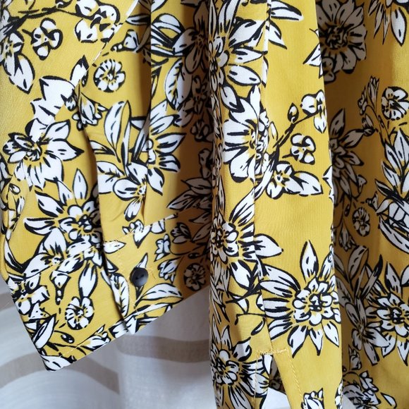 Denim & Co. | Woven Mustard Floral Button Blouse - Picture 4 of 7
